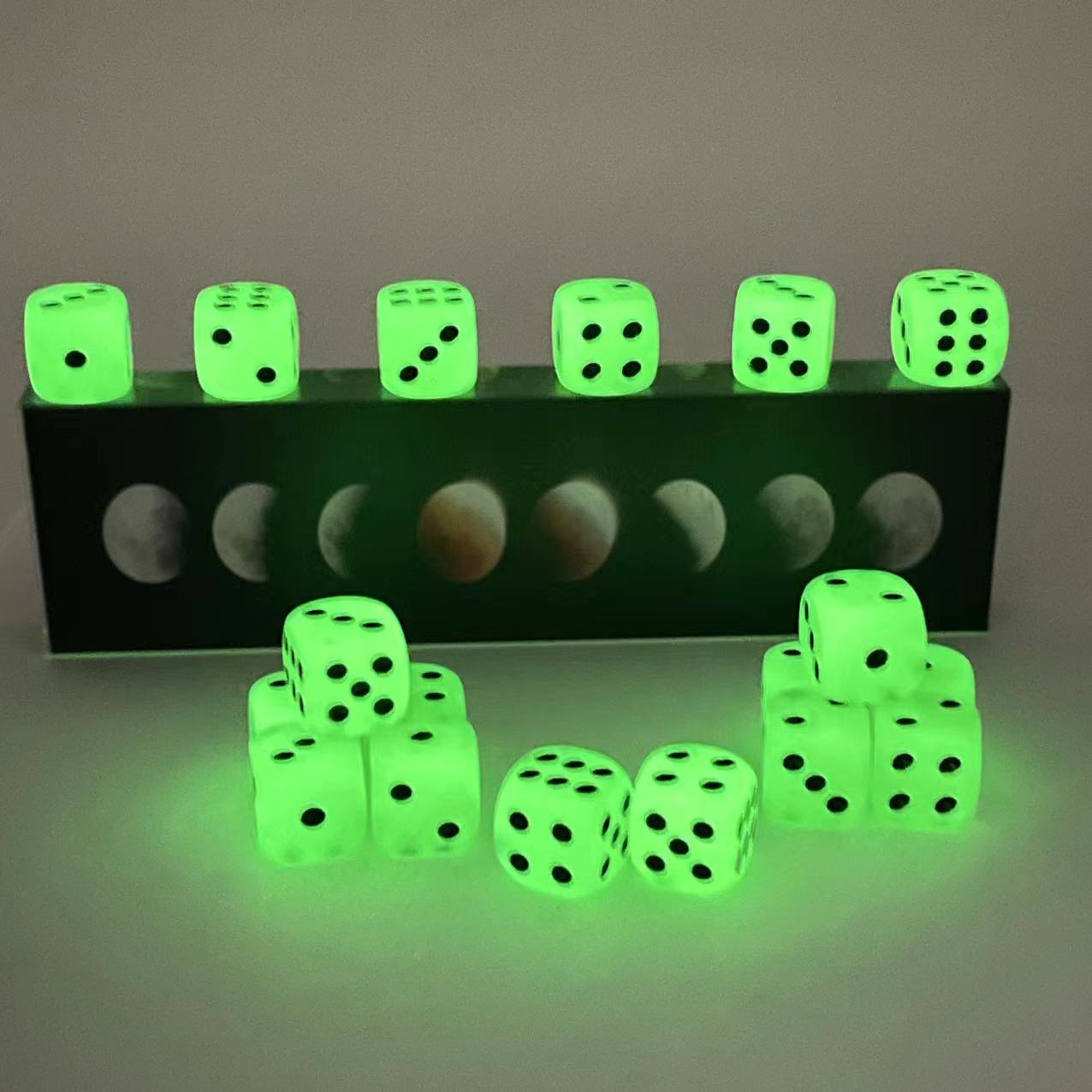 10 Pack 14mm D6 Six Sided Glow - Board Game Yahtzee บทวิจารณ์และราคา